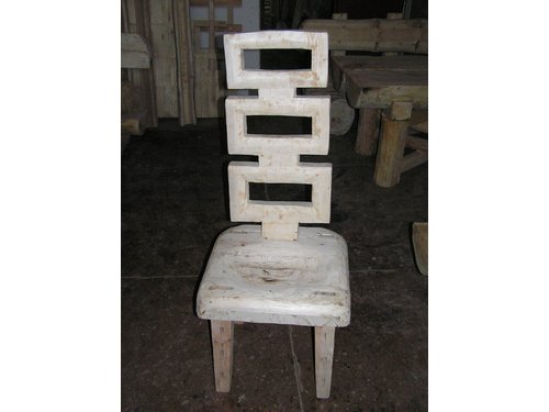 Designerskie krzesło z litego drewna