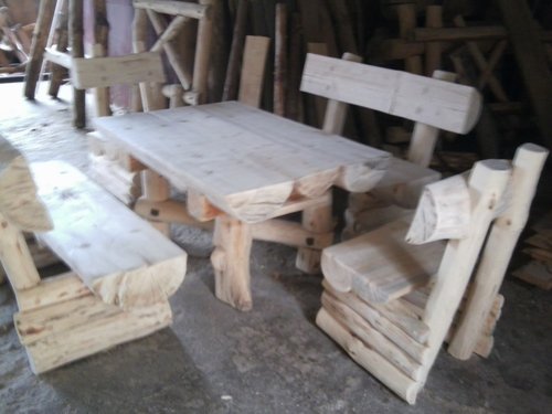 Drewniane meble ogrodowe